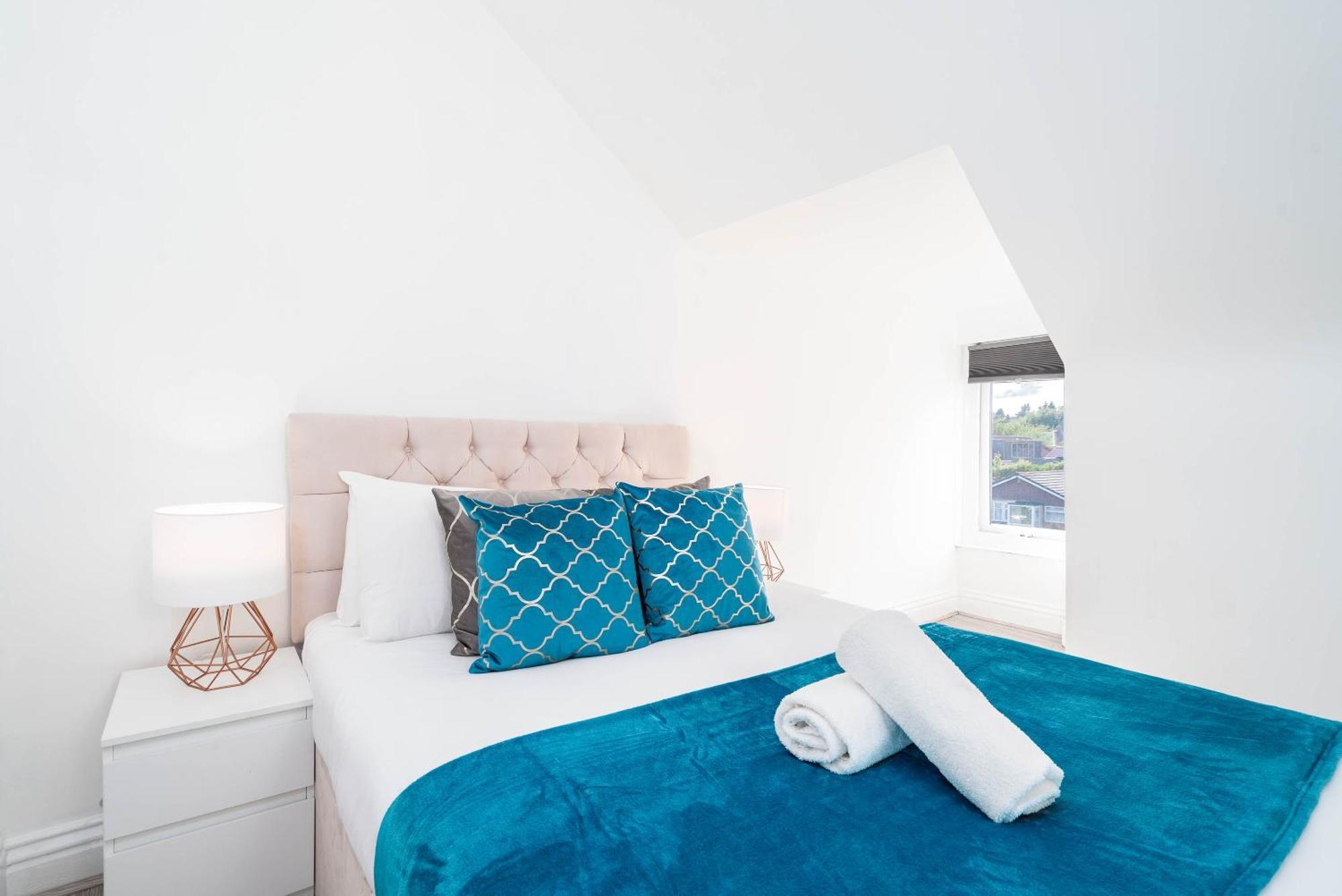 Five Bedroom Townhouse - Near City Centre - Edgbaston - On Street Parking - Wifi - Netflix - 974P Birmingham Luaran gambar